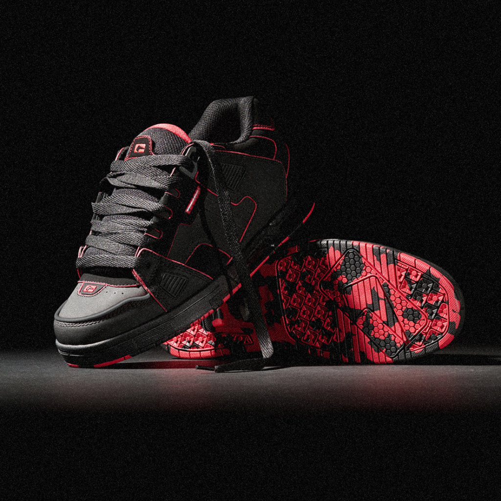 Globe - Sabre - Black Red Mosaic