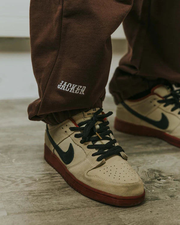 Team Logo Sweatpant Brown - Jacker