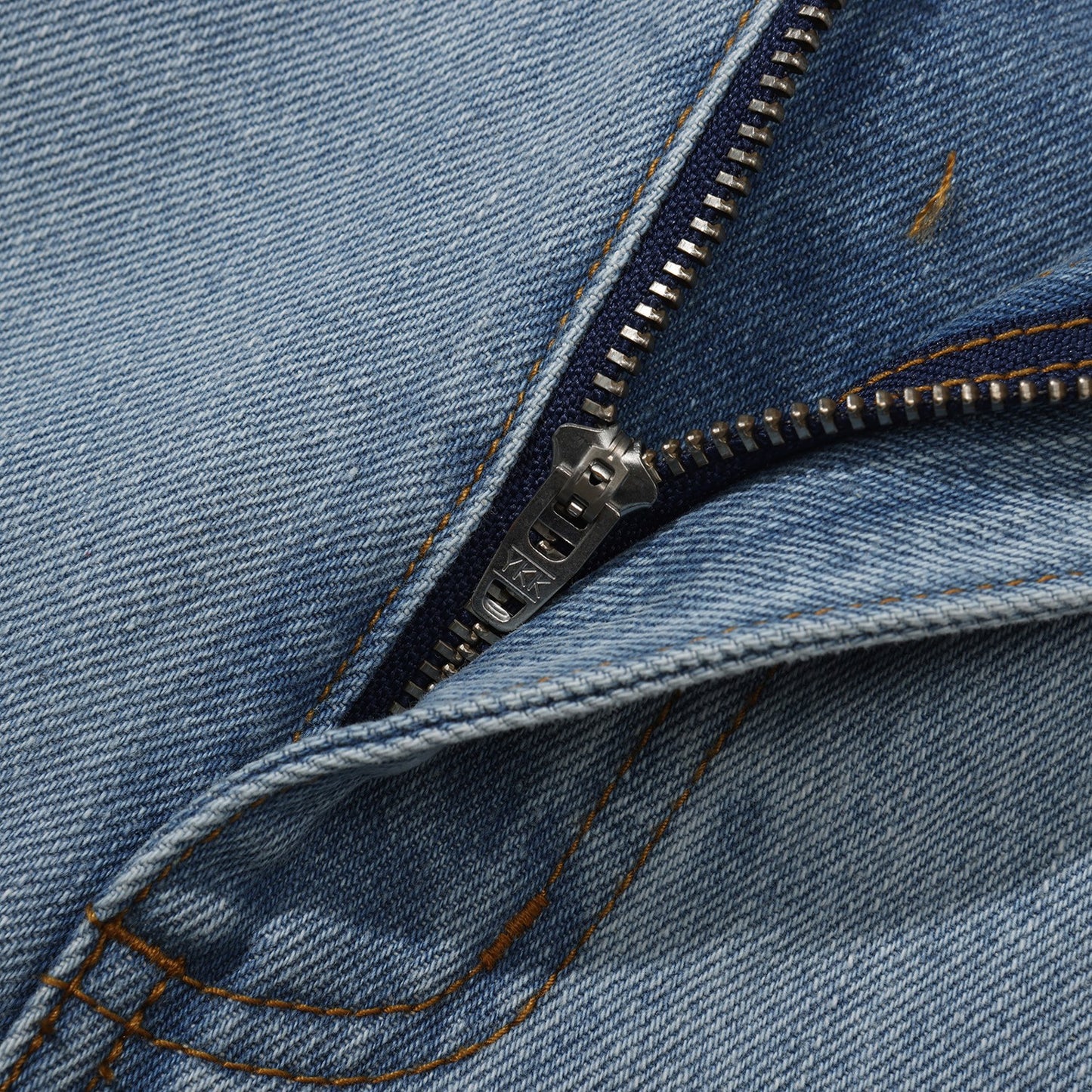 CLASSIC DENIM SHORT WASHED LIGHT BLUE